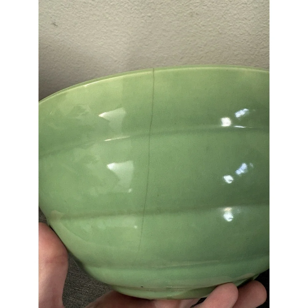 Bauer Vintage Pottery #12 GREEN Beehive 9.5